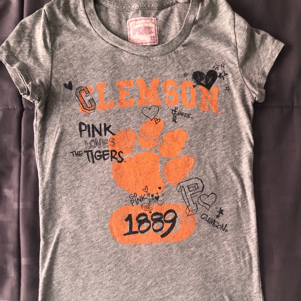 VD Pink Clemson tshirt